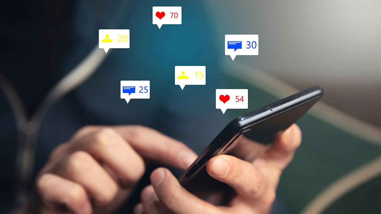 Τα social media ενθαρρύνουν τους νέους σε αυτοτραυματικές συμπεριφορές