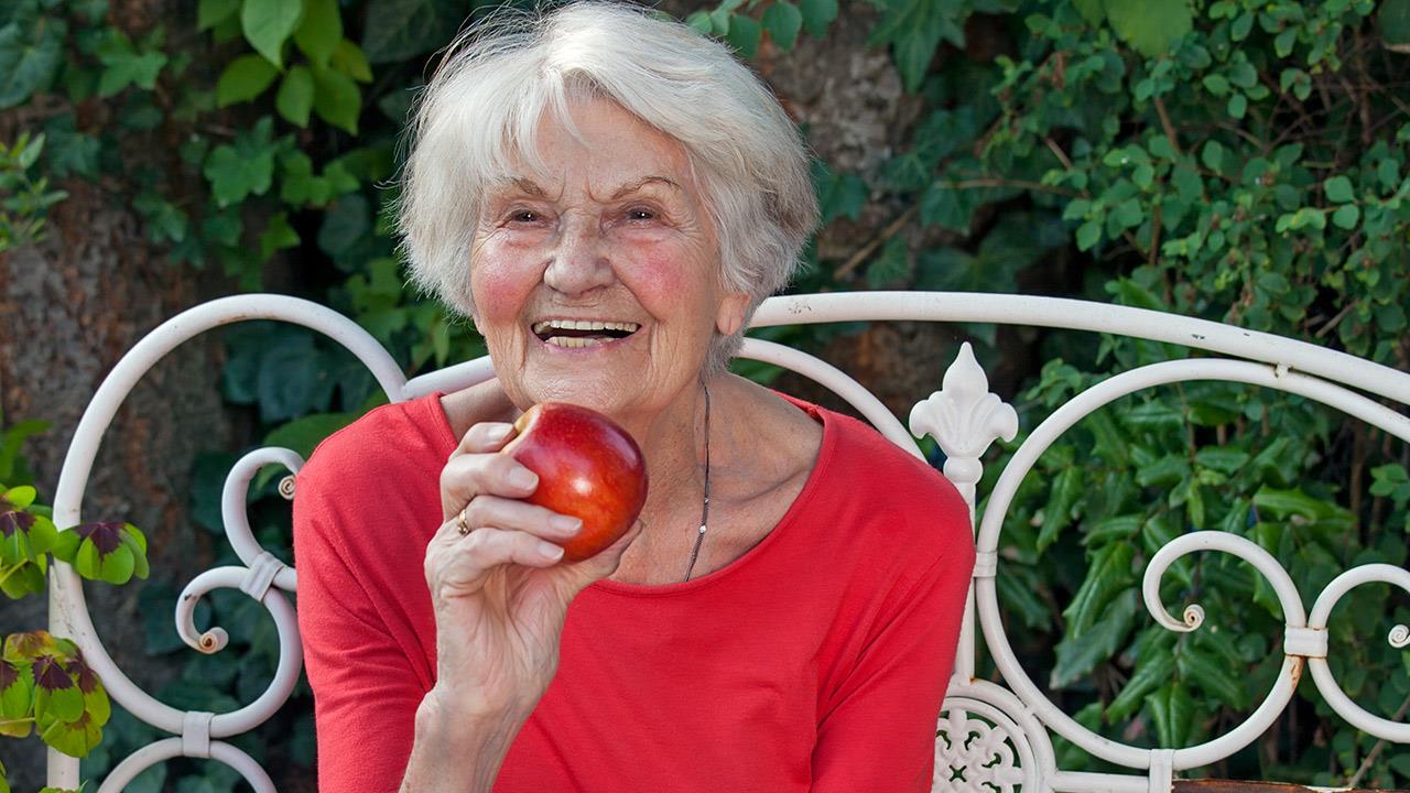 Τι τρώνε όσοι φτάνουν τα 100