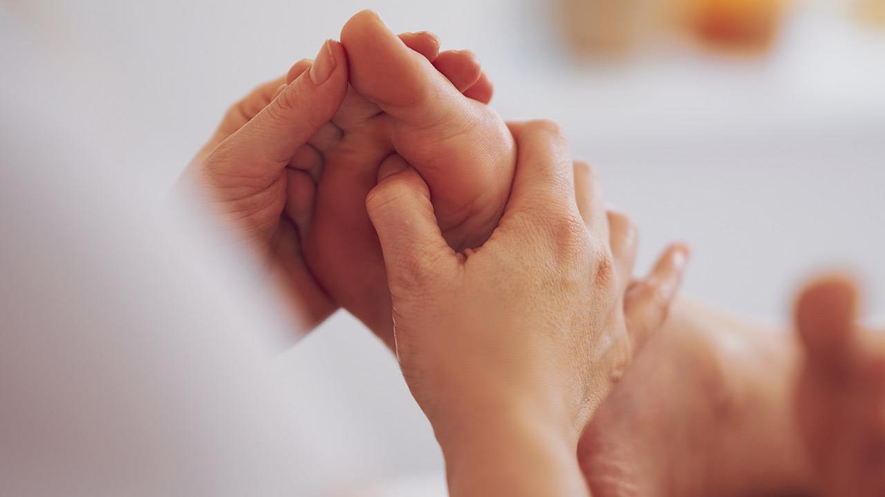 Ρεφλεξολογία: Μια σχέση επαφής και αγάπης