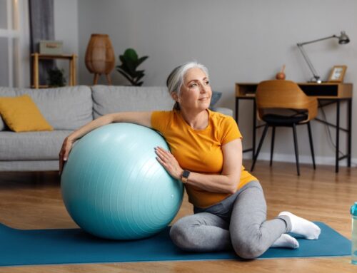 To 12λεπτο πρόγραμμα γυμναστικής στο σπίτι που χτίζει μυς μετά τα 45 – Καλύτερο και από προπόνηση στο γυμναστήριο