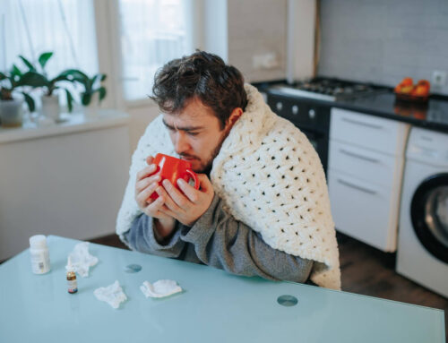 Θερίζει η γρίπη: 900 νέες εισαγωγές την τελευταία εβδομάδα